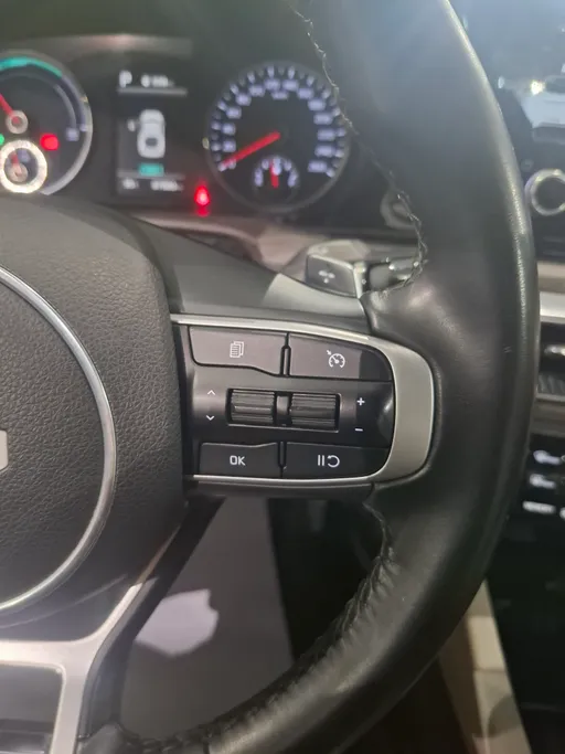 2023 Kia K5 GL 