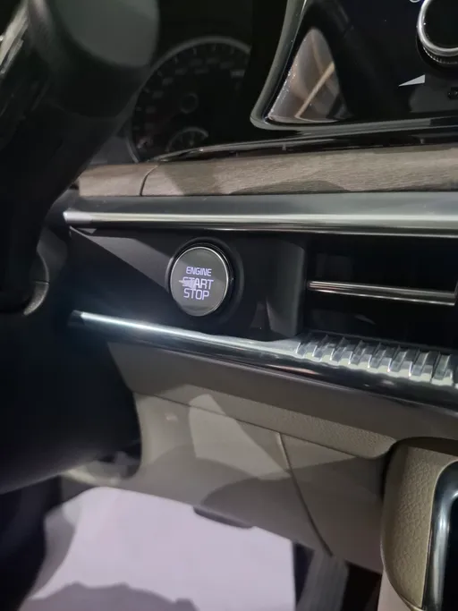 2023 Kia K5 GL 