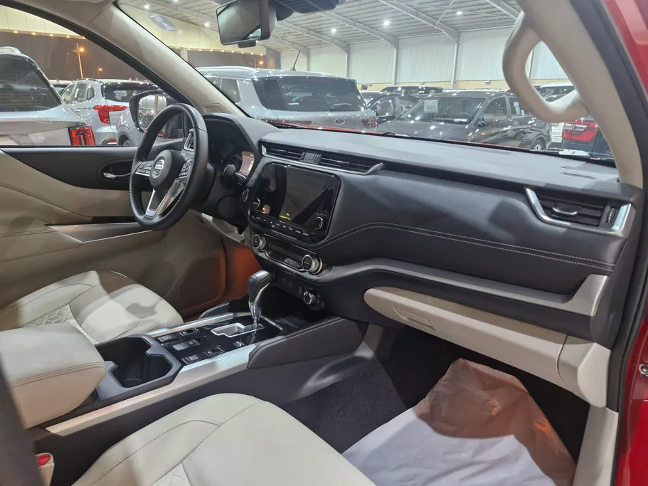 2023 Nissan Xterra Platinum 