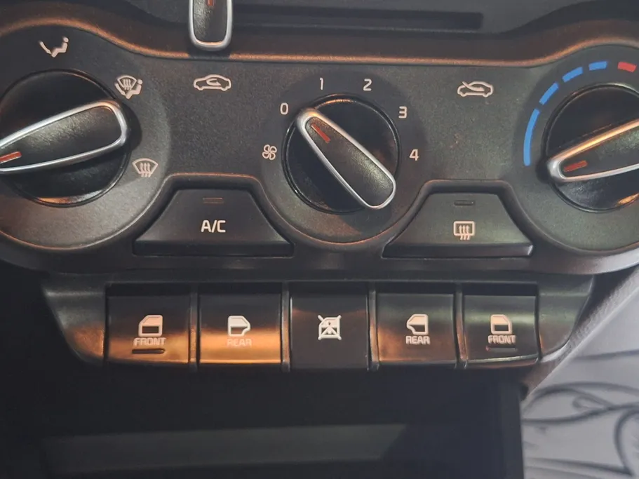 2024 Kia Pegas LX2 