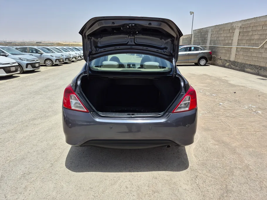 2022 Nissan Sunny Classic 