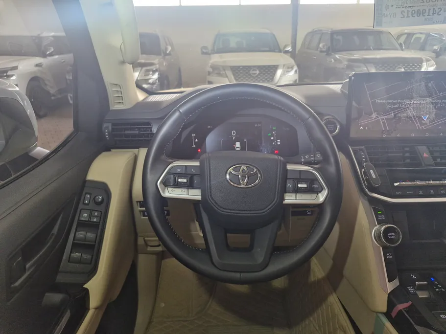 تويوتا لاندكروزر GXR2 2025 