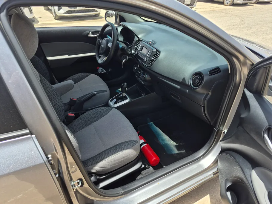 2023 Kia Pegas LX 