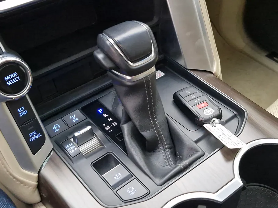 تويوتا لاندكروزر GXR4 2022 