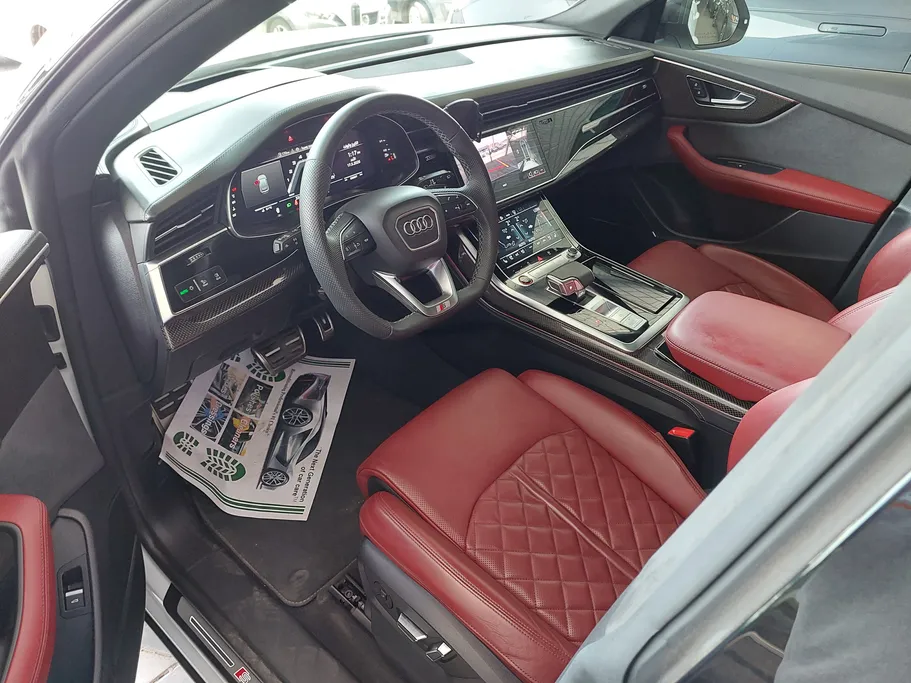 2023 Audi Q8 S Line 