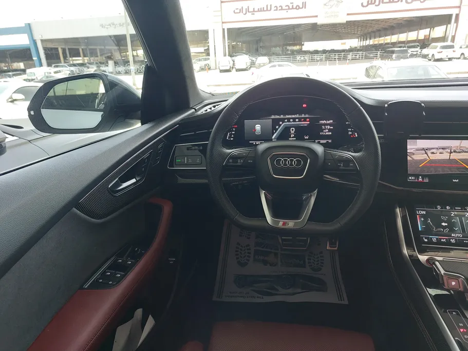 2023 Audi Q8 S Line 