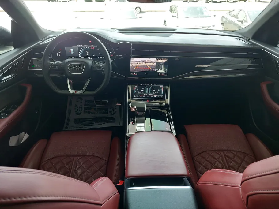 2023 Audi Q8 S Line 