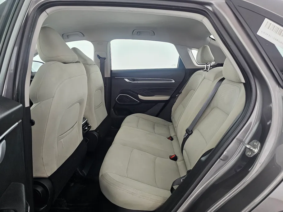 جيلي امجراند GS 2024 
