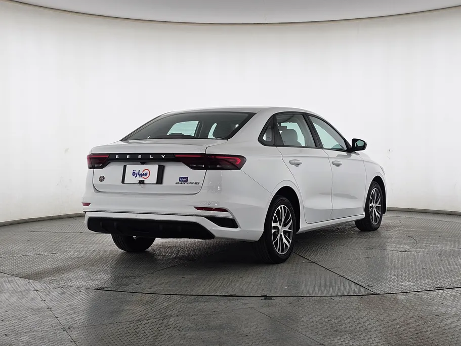 جيلي امجراند GS 2024 
