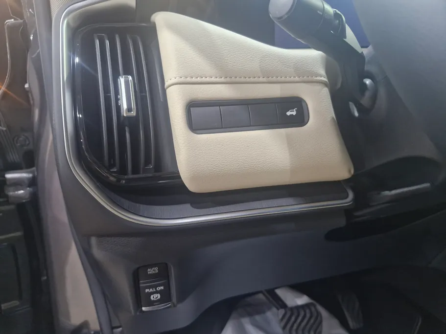 2026 Nissan Patrol LE 