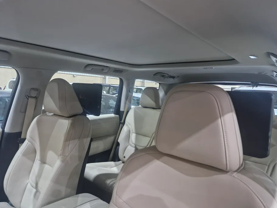 2026 Nissan Patrol LE 
