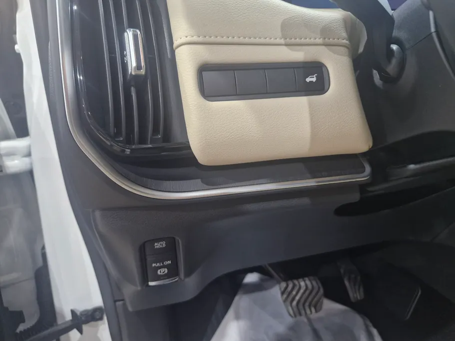 2026 Nissan Patrol LE 