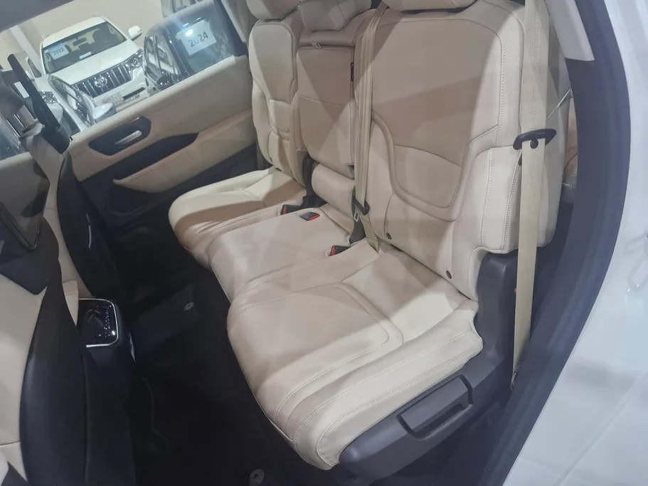 2026 Nissan Patrol LE 
