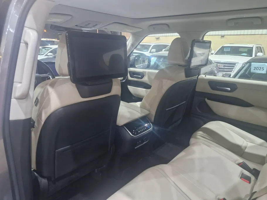 2026 Nissan Patrol LE 