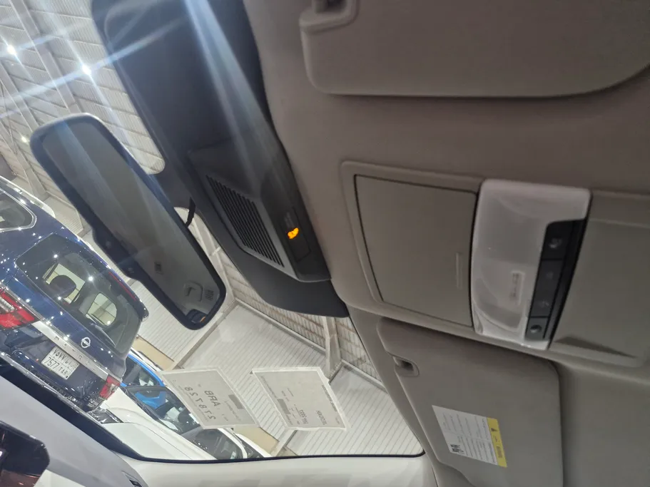 2023 Nissan Pathfinder S 