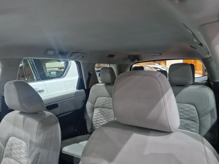 2023 Nissan Pathfinder S 