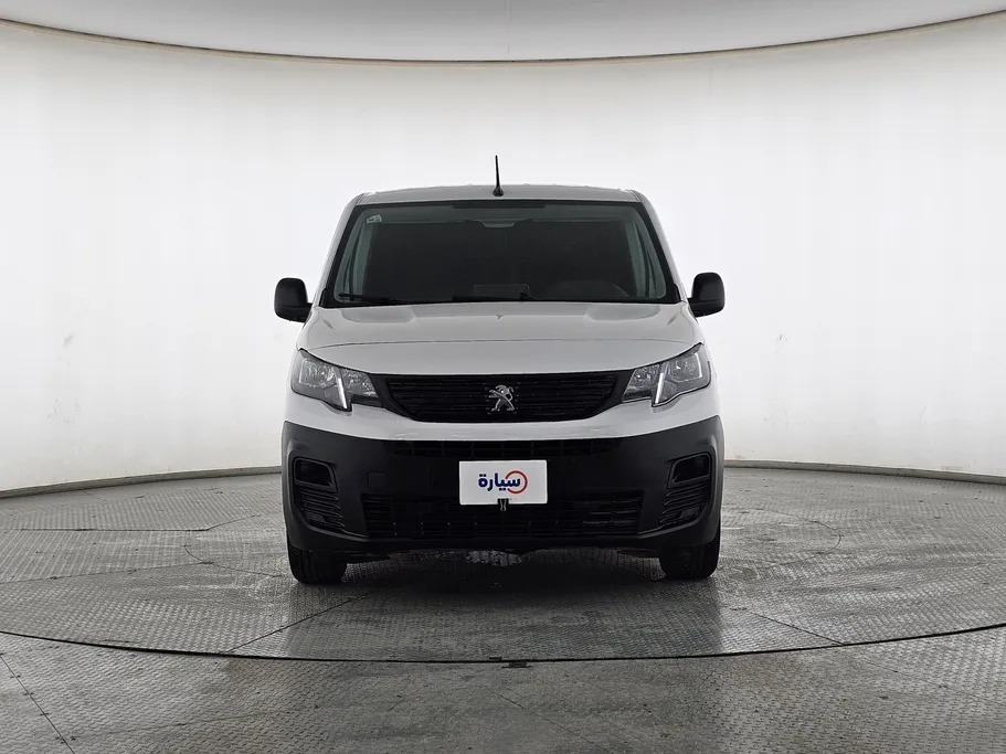 2023 Peugeot Partner Short van 