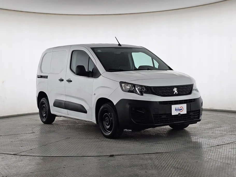 2023 Peugeot Partner Short van 