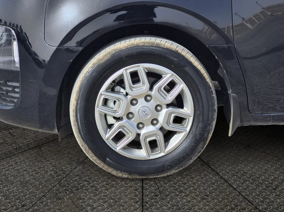 هيونداي ستاريا سمارت 9 مقاعد 2023 