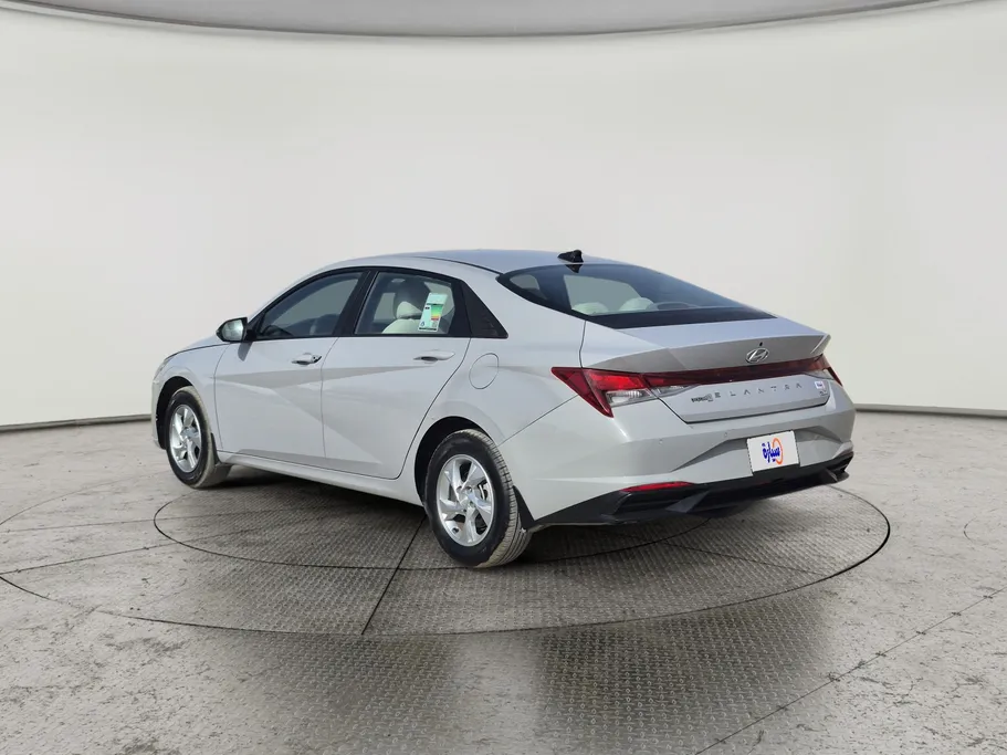 2023 هيونداي Elantra سمارت 