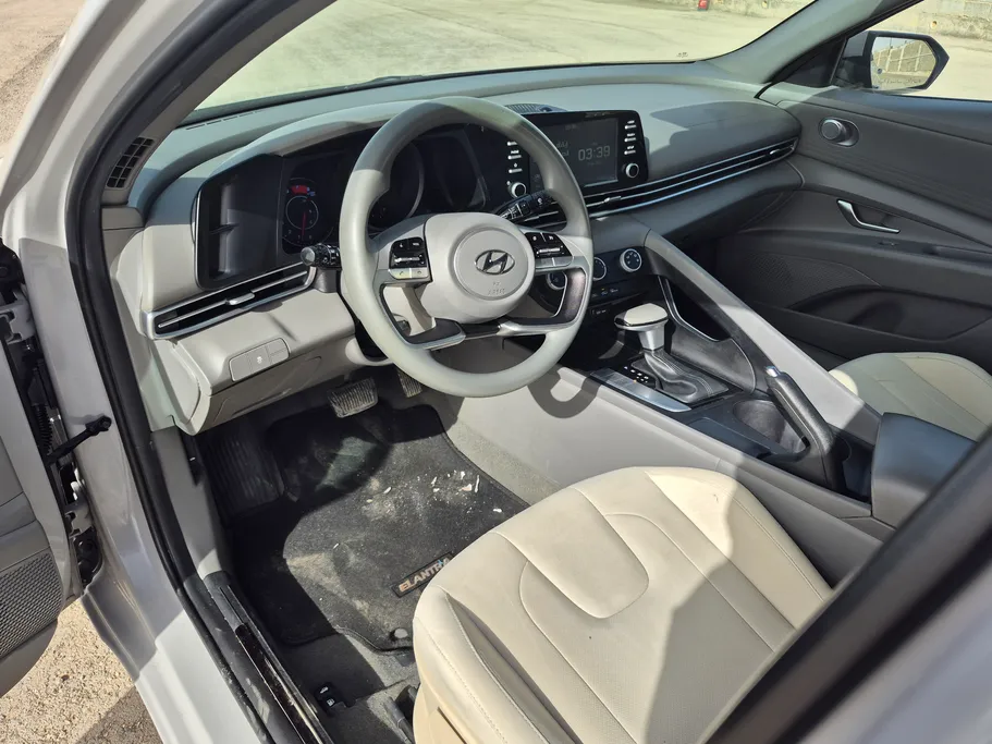 2023 هيونداي Elantra سمارت 