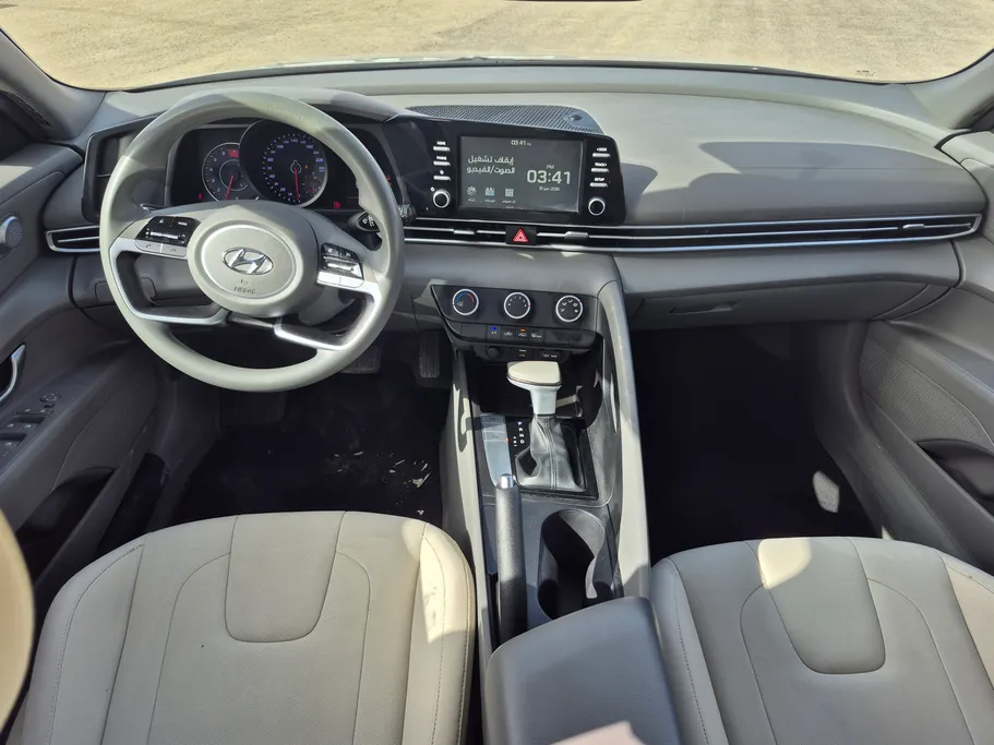 2023 هيونداي Elantra سمارت 
