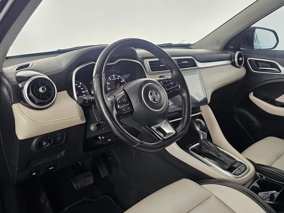 2022 MG ZS LUX 