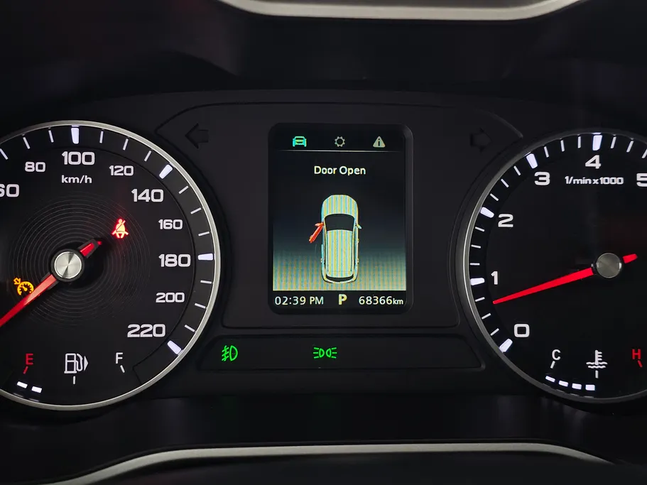 2022 MG ZS LUX 