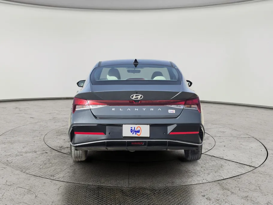 2024 Hyundai Elantra Smart 