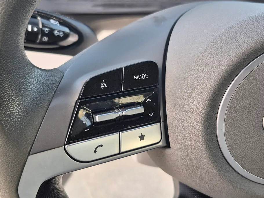 2024 Hyundai Elantra Smart 