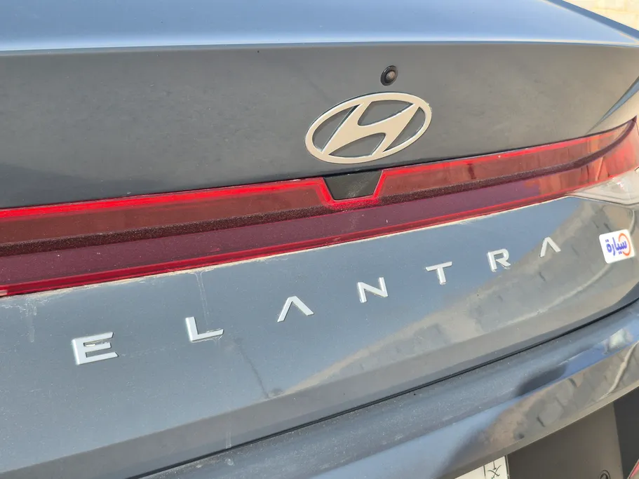 2024 Hyundai Elantra Smart 