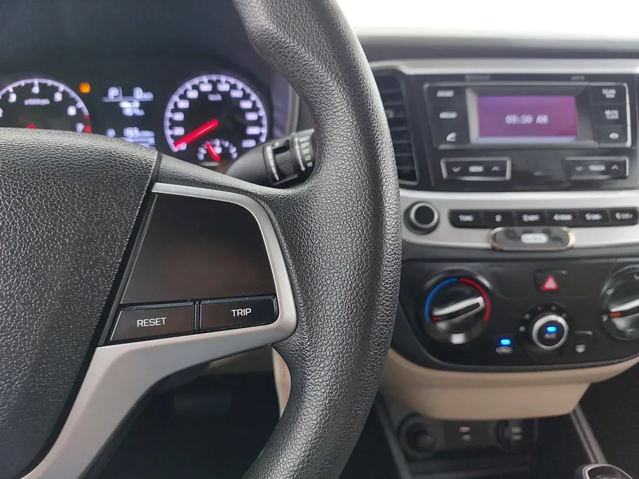 2022 Hyundai Accent Smart 
