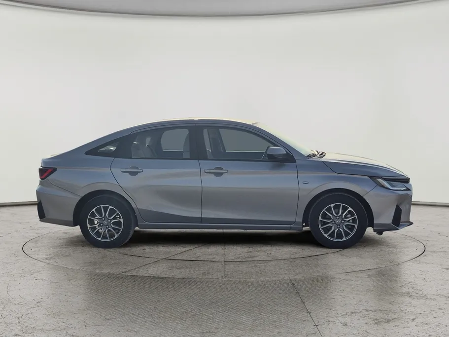 2023 Toyota Yaris  Y 