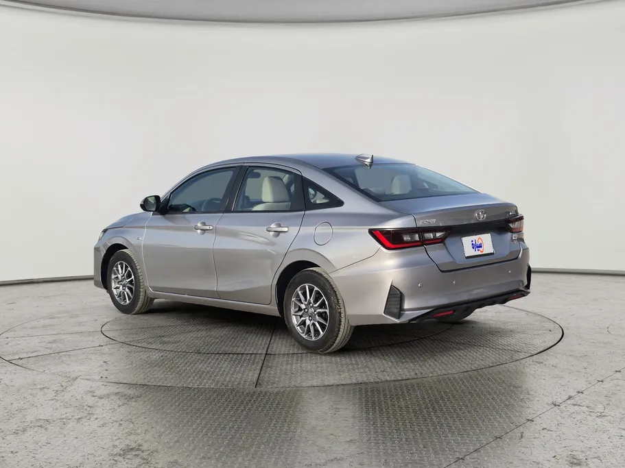 2023 Toyota Yaris  Y 