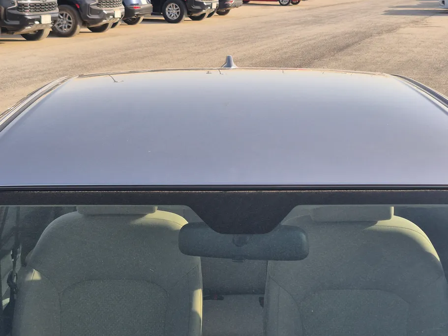 2023 Toyota Yaris  Y 
