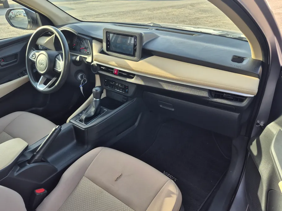 2023 Toyota Yaris  Y 