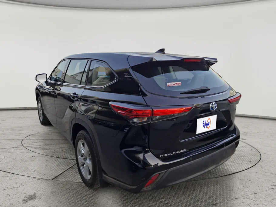 2021 Toyota Highlander LE 