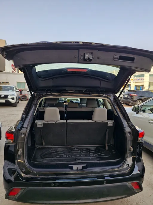 تويوتا هايلاندر LE 2021 