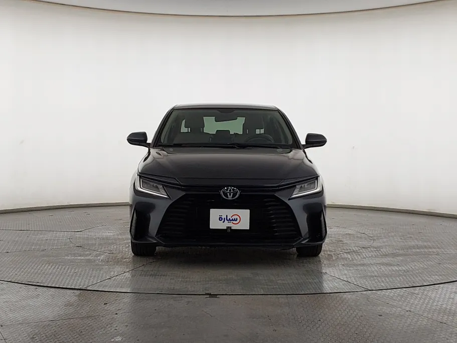 2023 Toyota Yaris  Y 