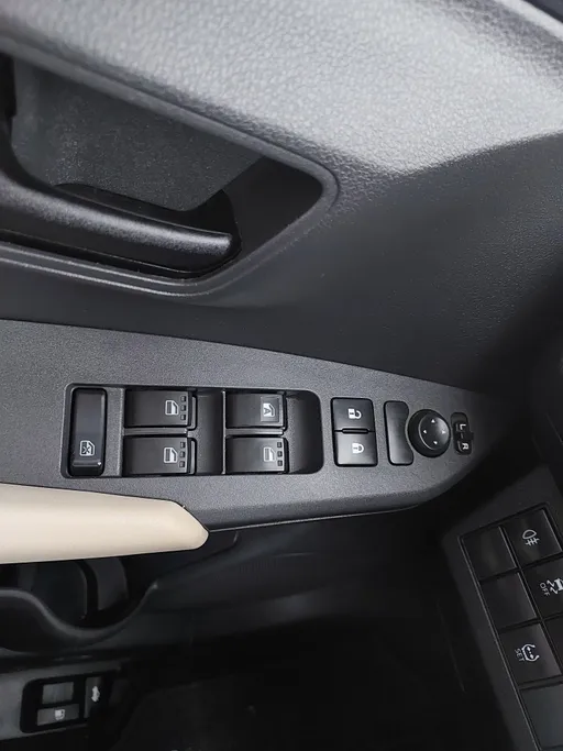 2023 Toyota Yaris  Y 