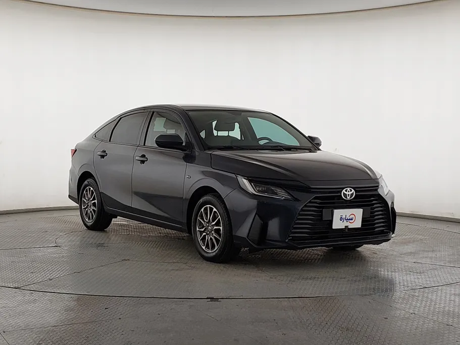 2023 Toyota Yaris  Y 