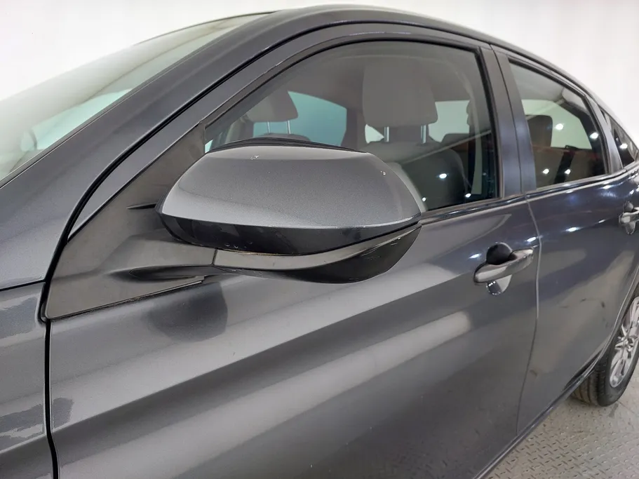 2023 Toyota Yaris  Y 