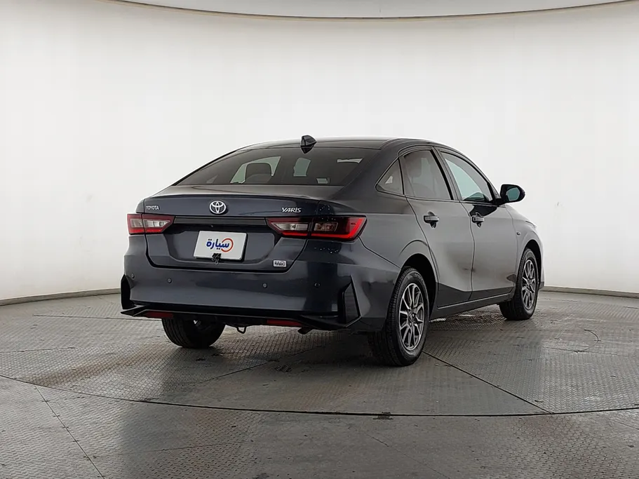 2023 Toyota Yaris  Y 