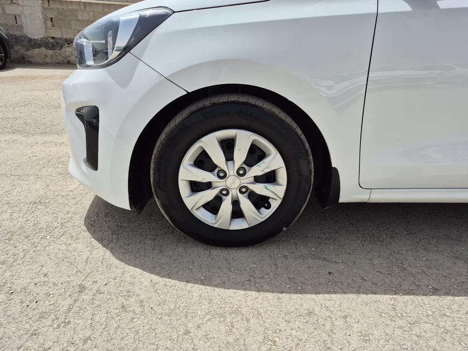 2023 Kia Pegas LX 