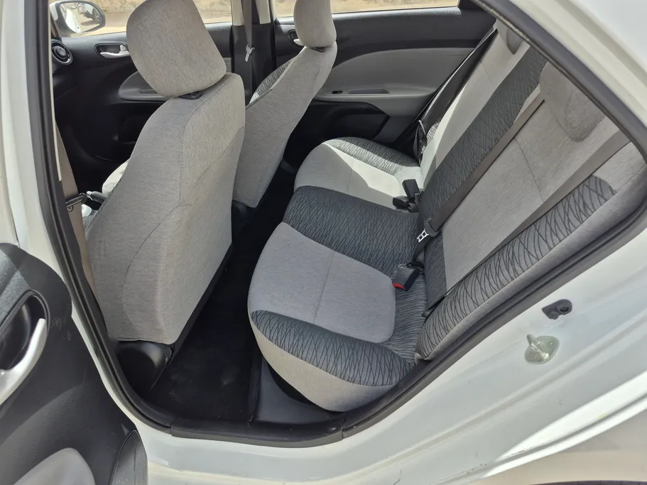 2023 Kia Pegas LX 