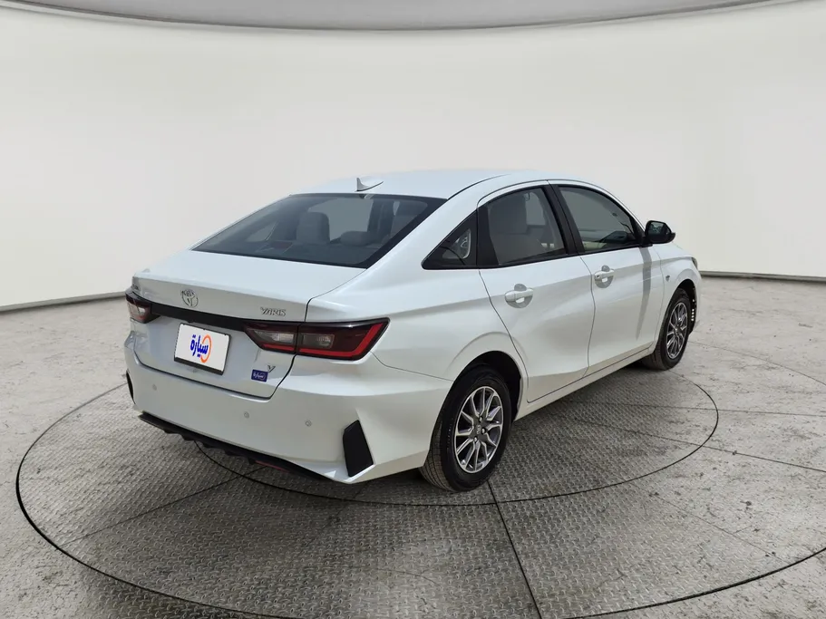 2024 Toyota Yaris  Y 