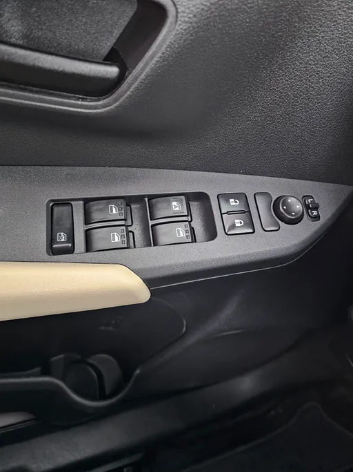 2023 Toyota Yaris  Y 