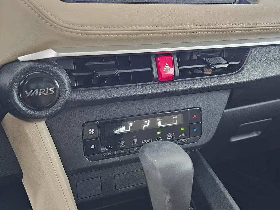 2023 Toyota Yaris  Y 