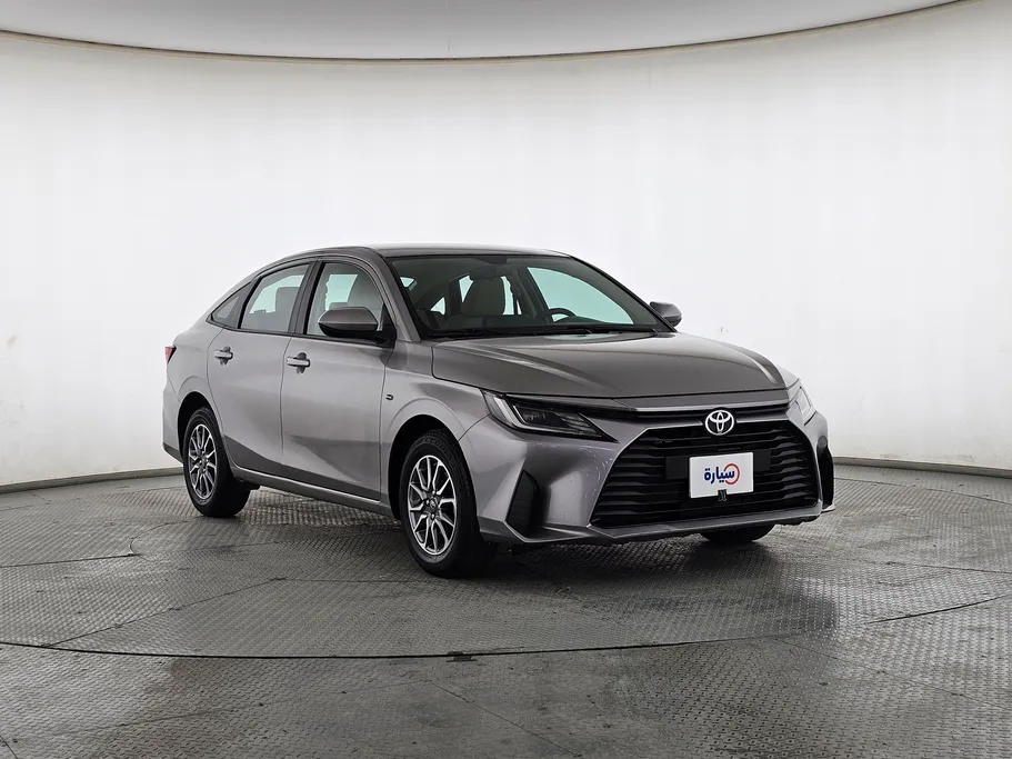 2023 Toyota Yaris  Y 
