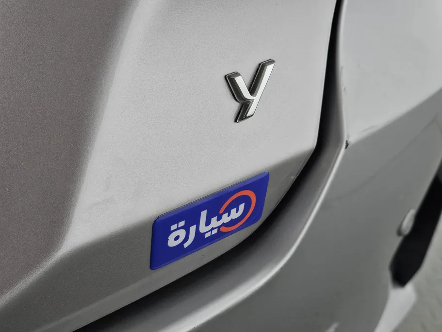 2023 Toyota Yaris  Y 